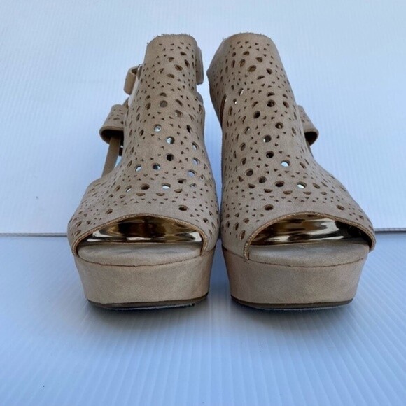 Carlos by Carlos Santana size 10 tan chunky heels used great condition - Picture 3 of 13